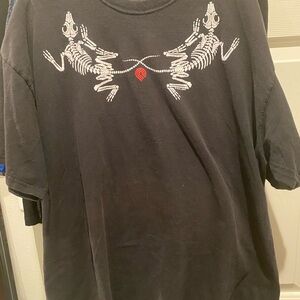 Skate shirt used